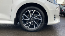 Toyota Yaris 1.5 Hybrid Design 5dr CVT Hybrid Hatchback